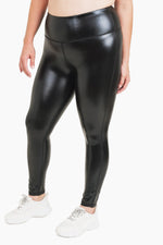 Curvy Glossy Liquid Highwaist Leggings