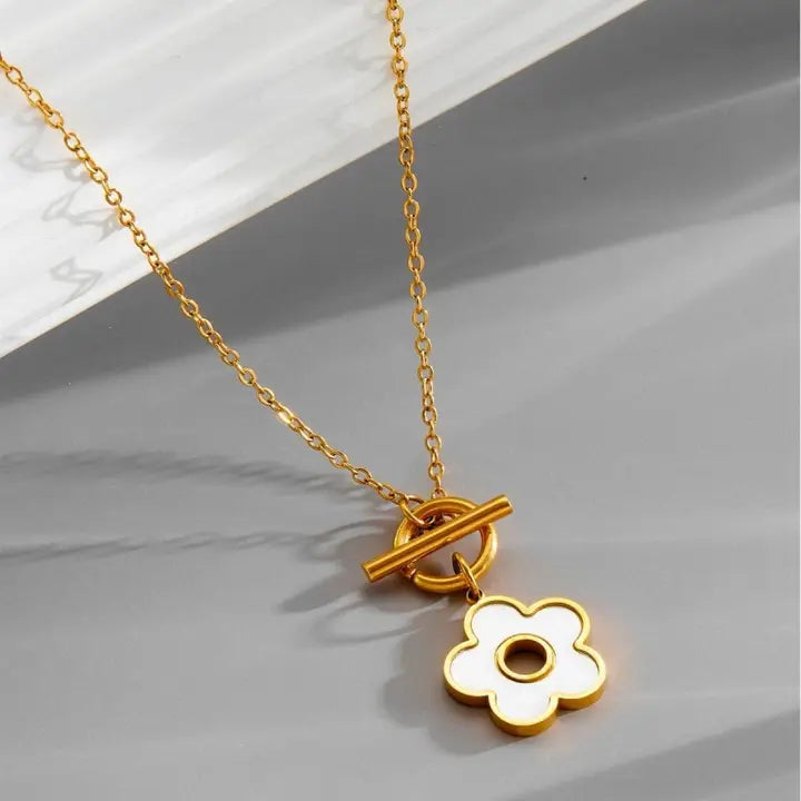 Stainless Steel Tarnishfree Flower Toggle Necklace