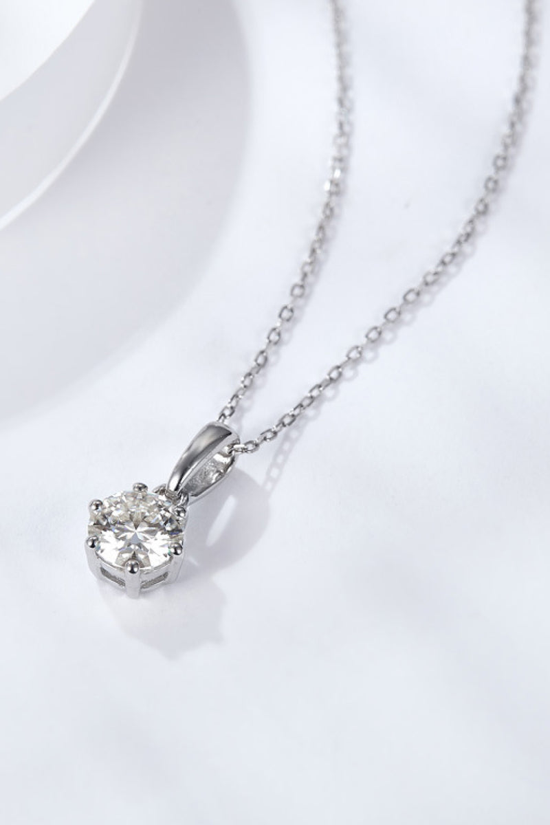 2 Carat 6-Prong Moissanite Pendant Necklace(PLEASE ALLOW 5-14 DAYS FOR PROCESSING AND SHIPPING)