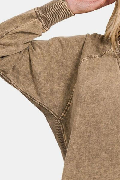 Pocketed Round Neck Sweatshirt