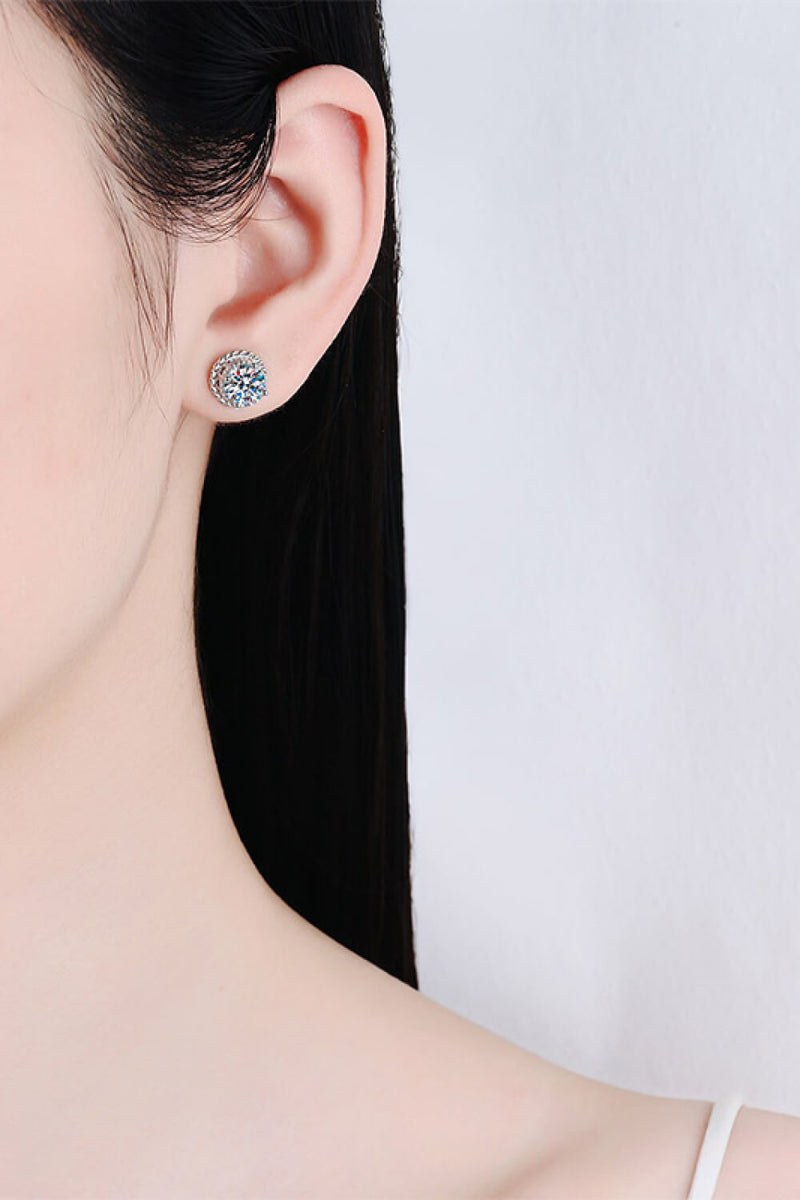 1 Carat Moissanite Rhodium-Plated Round Stud Ear (ALLOW 5-12 BUSINESS DAYS TO PROCESS AND SHIP)