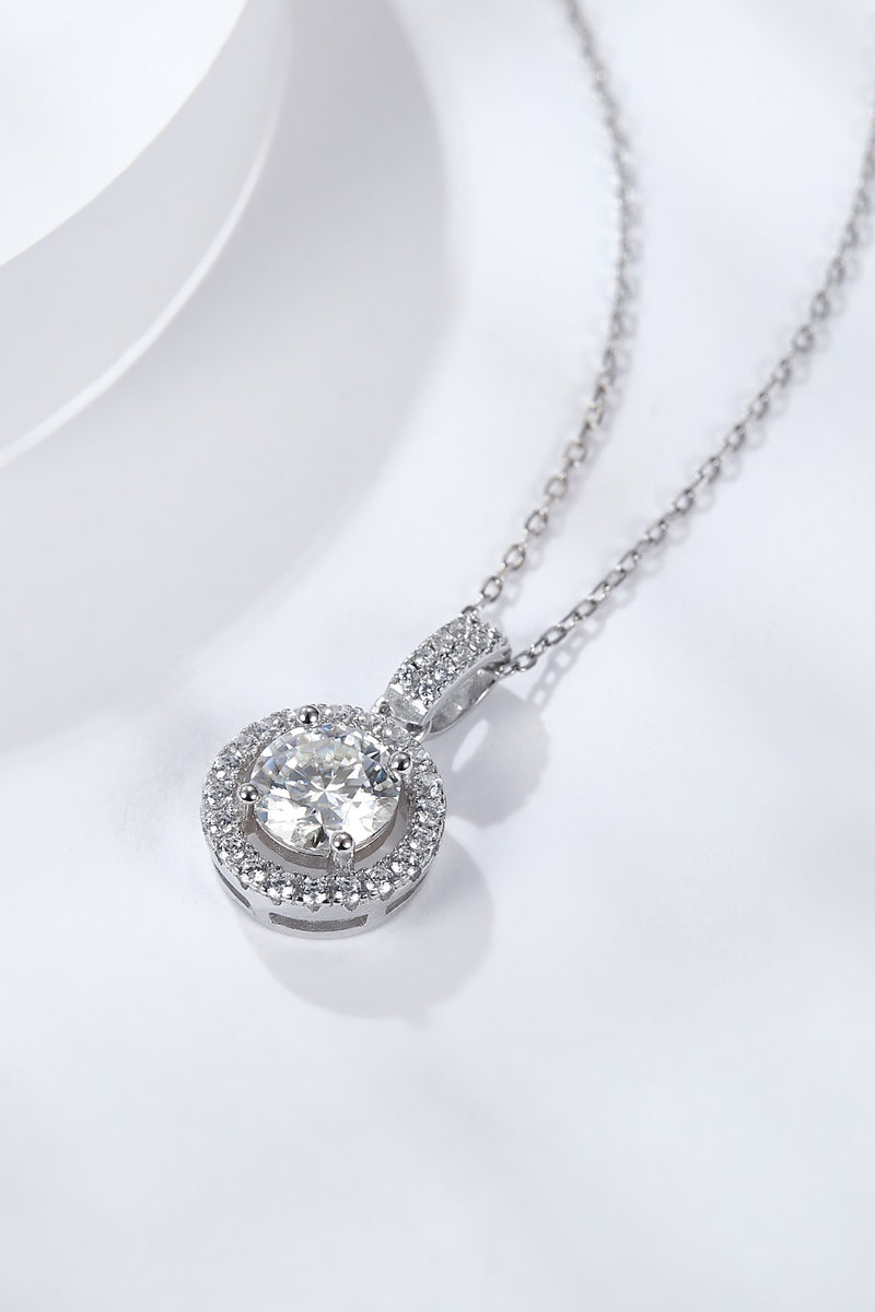 2 Carat Moissanite Round Pendant Necklace(PLEASE ALLOW 5-14 DAYS FOR PROCESSING AND SHIPPING)